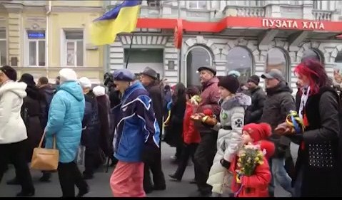 Голодомор - трагедія мільйонів загиблих і народу України геноцид, Голодомор 1932-1933 рр., голодомор в Україні, голодомор геноцид, Голодомор Харків, Меморіал пам'яті Жертв Голодомору, Меморіал пам'яті жертв голодомору в Україні, Металіст 1925, новини Харкова, Петро Порошенко Президент України, скорботна хода, топ новина, Харків, Харківщина