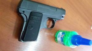 У Харкові стрілянина у школі з іграшкового пістолета