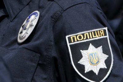 Львівські герої патрульні врятували хвору бабусю