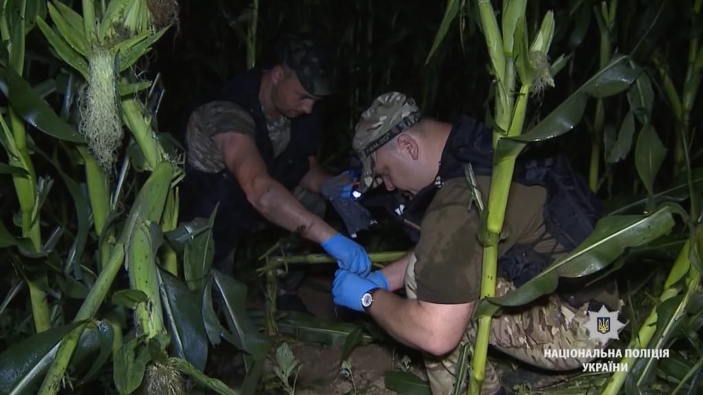 На Вінниччині чоловік кинув у поліцейського гранату