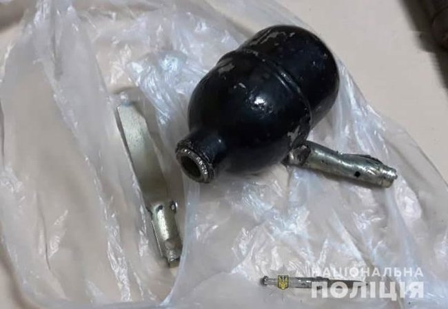На Одещині вчителька принесла до школи гранату