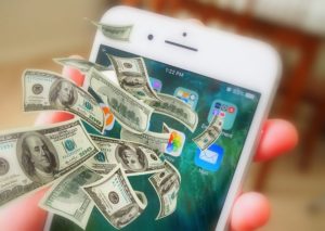 ПриватБанк відкриє функцію продажу валюти через мобільний додаток Privat24 з 7 лютого 2019 року разом із введенням в дію закону «Про валюту та валютні операції». Про це повідомив керівник електронного бізнесу ПриватБанку Сергій Харітіч. За його словами, перезапуск сервісу онлайн-обміну валют дозволить клієнтам миттєво купувати й продавати долари США та євро для зарахування на валютні картки або депозити з банківських карток у гривні в рамках встановленого НБУ ліміту до 150 тис. грн на добу. При цьому, за словами Сергія Харітіча, в онлайн-обміннику клієнти банку купуватимуть переважно не більше 1 тис. доларів США на добу. Нагадаємо, в лютому ПриватБанк запропонує активним користувачам мобільного Privat24 протестувати принципово нову версію Privat24 для iOS та Android, яку буде запущено паралельно з поточними додатками. Насамперед новий Privat24 стане відкритою платформою для клієнтів усіх українських банків, які отримають можливість додавати свої картки в гаманець для здійснення платежів.