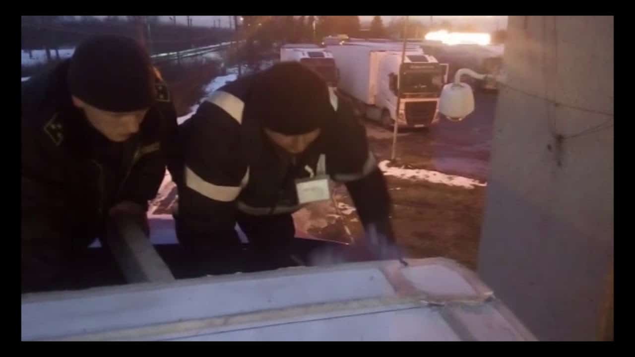 #кримінальніНовини, контрабанда цигарок, прикордонники, Росія квітів величезна партія цигарок - прикордонники затримали контрабанду з Росії