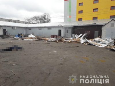 Житомирська область, впала покрівля