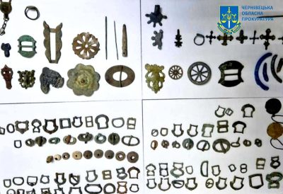 контрабанда, культурні цінності, археологічні предмети, сувеніри, Німеччина, митниця, Харківщина, спроба контрабанди, артефакти, Київська Русь, Римська імперія, Середньовіччя, Чернівецька прокуратура, кримінальна справа.